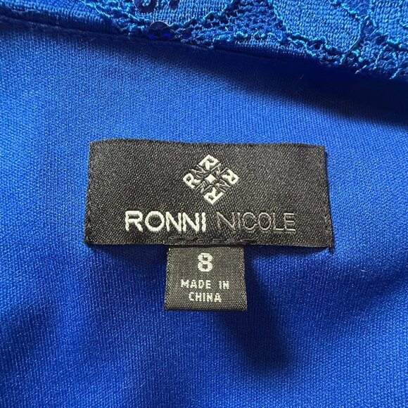 📌Ronni Nicole Lace Unique Layered Evening Dress Perfect For Any Formal Occasion - Picture 14 of 16